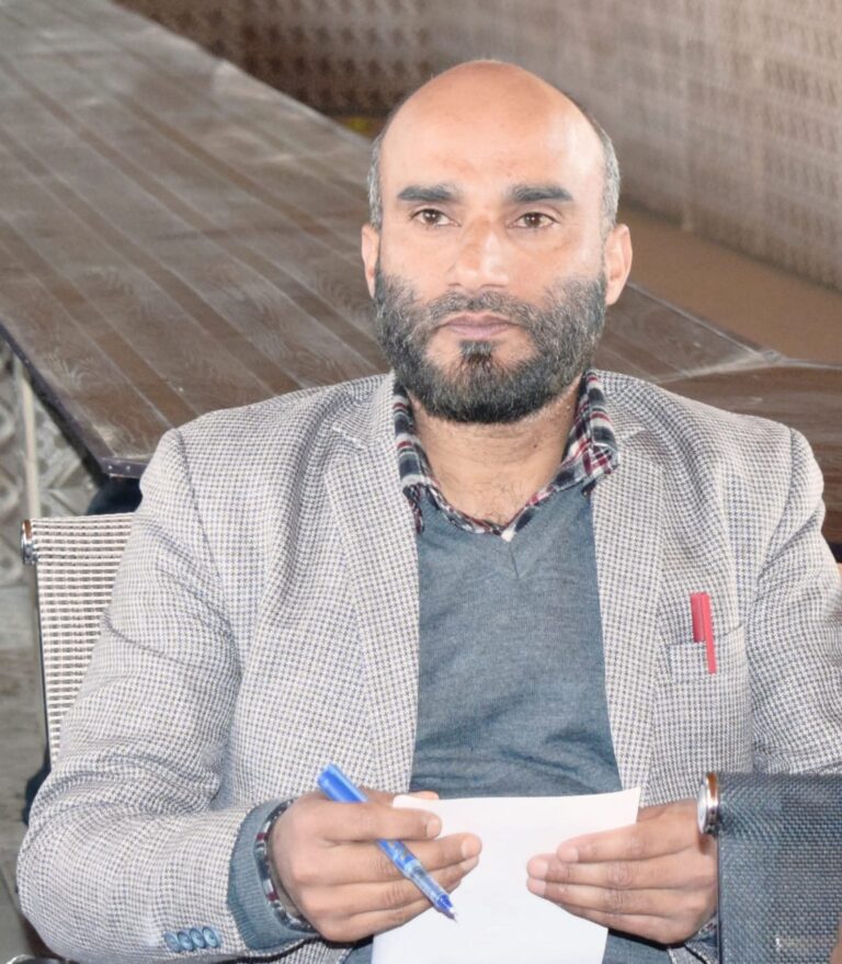 PSA Kupwara President Anjum Altaf Qureshi Condoles the Demise of Showkat Shafi’s Mother